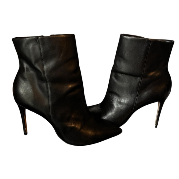 SCHUTZ Mikki Black Leather Ankle Heeled Bootie SZ 9.5 - Picture 2 of 6